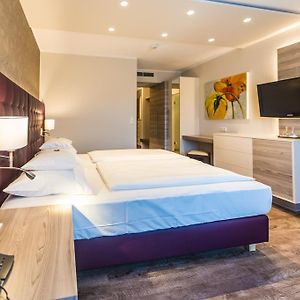 Camera con letto king size
